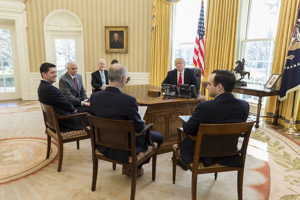 Trump In Oval Office